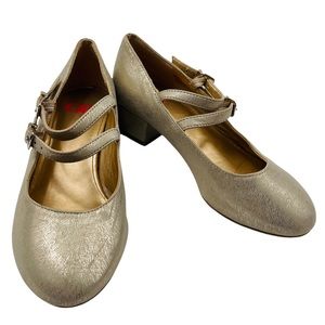 Gianni Bini GB Girls Low Heel Metallic Gold Cross Strap Buckle Dress Shoes 2 M